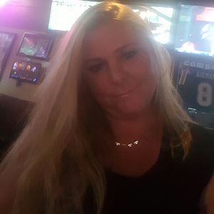 Meet your Posher, Nikki